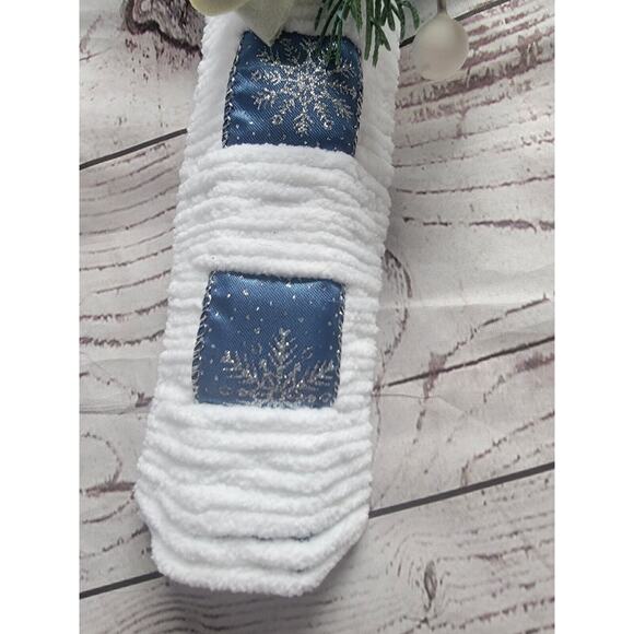 Blue Snowflake Candycane Wreath Handmade With Green Embelishment READ - Picture 3 of 8